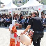 ADIYAMAN (PHA) - Murat KAYIŞ - İlköğretim Haftası törenlerle kutlandı, deprem sonrası yeniden inşa edilen okullarda ilk ders heyecanı yaşandı.