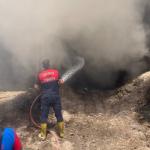 ADIYAMAN (PHA) - Adıyaman’ın Besni ilçesinde, çırçır fabrikasında çıkan yangın itfaiye ekipleri tarafından kontrol altına alındı.