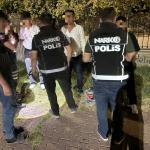 ADIYAMAN (PHA) - Adıyaman İl Emniyet Müdürlüğü Narkotik Suçlarla Mücadele Şube Müdürlüğü ekipleri tarafından il merkezi ile Gölbaşı ve Kahta ilçelerinde uyuşturucuya yönelik yapılan denetimlerde, 1 kişi gözaltına alındı.