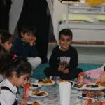 ADIYAMAN (PERRE) - Sibel TURAN-BerfinGÜRBÜZ - Abuzer Hatice Yıldırım İlkokulu anasınıfı öğrencileri, Ramazan ayı dolayısıyla Niyazi Mısri Camii'nde düzenlenen "Maarifin Kalbinde Ramazan" temalı etkinlikte tekne oruçların...