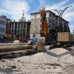 ADIYAMAN (PHA) - Adıyaman Belediyesi Fen İşleri Müdürlüğü ekipleri, kentin altyapı sorunlarını çözmek amacıyla Esentepe ve Karapınar mahallelerinde kapsamlı çalışmalarını sürdürüyor.