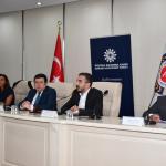 ADIYAMAN (PHA) - İpekyolu Kalkınma Ajansı tarafından, Dünya Bankası finansmanıyla yürütülen Türkiye Sosyal Kapsayıcı Yeşil Geçiş Projesi (SOGREEN) kapsamında hayata geçirilen “Yeşil Fırsatlar: Kadın ve Genç Odaklı Dönüşü...
