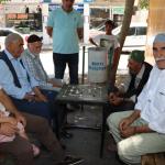 ADIYAMAN (PHA) - Mustafa KAMIŞ – Kahta Kaymakamlığı, İlçe Milli Eğitim Müdürlüğü ve Kahta Öğretmenevi iş birliğiyle Yüzüncü Yıl Parkı’nda düzenlenen Aşure Günü etkinliğinde vatandaşlara yaklaşık bin kişilik aşure ikram e...