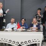 ADIYAMAN (PERRE) - Şeriban ÖZÇAKMAK - Adıyaman Belediyesi Eğitim ve Kültür Merkezi'nde (AKEM), Yükseköğretim Kurumları Sınavı'na (YKS) hazırlanan öğrenciler arasında münazara yarışması düzenlendi.