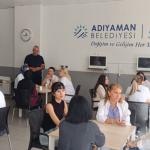 ADIYAMAN (PHA) - Gülbahar SÜNGÜ – Adıyaman Belediyesi, kent merkezindeki okullara yönelik destek çalışmalarını aralıksız sürdürüyor.