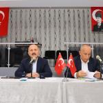 ADIYAMAN (PHA) - Rojin SÜNGÜ - 6 Şubat depremlerinde en çok etkilenen ilçelerden biri olan Adıyaman’ın Gölbaşı ilçesinde, konut alanlarındaki fay hattı dikkate alınarak imar planlarının ele alındığı kapsamlı bir toplantı...
