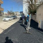 ADIYAMAN (PERRE) - Şeriban ÖZÇAKMAK - Adıyaman Belediyesi ekipleri, Bahçelievler Mahallesi 915 No'lu Sokak'ta altyapı çalışmaları nedeniyle oluşan hasarı gidererek asfalt yama ve yenileme çalışmalarını sürdürüyor.