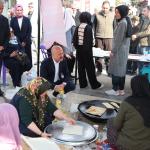 ADIYAMAN (PERRE) - Şeriban ÖZÇAKMAK - Adıyaman İl Müftülüğü ve Türkiye Diyanet Vakfı iş birliğiyle gelirinin Filistin'e bağışlanacağı "Hayır Çarşısı" açıldı.