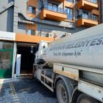 ADIYAMAN (PHA) - Şeriban ÖZÇAKMAK – Adıyaman Belediyesi, kentte yaşanan içme suyu sıkıntısının etkilerini hafifletmek amacıyla sahada yoğun bir çalışma yürütüyor.