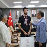 ADIYAMAN (PHA) - Türkiye Bocce (Volo) Şampiyonası’nda Adıyaman’ı temsil eden genç sporcu Barış Bozgun, “Altın Nokta” disiplininde Türkiye üçüncüsü olarak önemli bir başarıya imza attı.