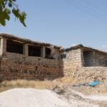ADIYAMAN (PHA) - Murat KAYIŞ - Adıyaman merkeze bağlı Girik köyünün Kürk mezrasında yaşayan vatandaşlar, yıllardır çözülemeyen yol, su ve elektrik sorunlarının artık dayanılmaz hale geldiğini belirterek, yetkililere çağr...