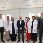 ADIYAMAN (PHA) - Adıyaman’ın Samsat ilçesinde her yıl geleneksel olarak bayramlarda misafirlere ikram edilen yöresel lezzet Samsat Taplaması’nın üretim kapasitesi artırılıyor.
