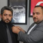 ADIYAMAN (PHA) - Mustafa TEKİN – Anahtar Parti Adıyaman İl Başkanlığı’nda düzenlenen törenle, Besni İlçe Başkanlığı görevine Ziraat Mühendisi ve Sanayici Ahmet Tevfik Dayan atandı.