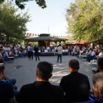 ADIYAMAN (PHA) - Mustafa KAMIŞ - Kâhta Belediyesi’nin ev sahipliğinde Yüzüncü Yıl Parkı’nda düzenlenen halk buluşması, yoğun katılım ve samimi bir atmosferde gerçekleşti.