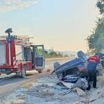 ADIYAMAN (PHA) - Adıyaman’ın Besni ilçesinde şarampole devrilen otomobil sürücüsü ağır yaralandı.