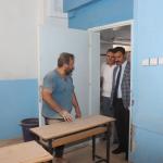 ADIYAMAN (PHA) - Adıyaman’ın Kahta ilçesinde, Kahta Kaymakamı Muhammed Üsame Soysal, İlçe Millî Eğitim Müdürü Lütfü Başli ve Şube Müdürü Sinan Demir, Kubilay Ortaokulu’nda yürütülen tadilat çalışmalarını yerinde inceledi...