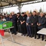 ADIYAMAN (PERRE) - (Murat KAYIŞ) - Adıyaman belediyesi eski başkanlarından, aynı zamanda eğitim camiasında uzun yıllar görev yapan Mehmet Erdem, bugün Adıyaman'da kılınan cenaze namazının ardından Adıyaman Belediyesi ail...