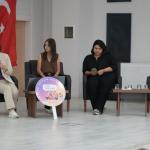 ADIYAMAN (PHA) - Adıyaman Belediyesi ev sahipliğinde Adıyaman Barosu, Çember Sivil İnisiyatif Derneği, Sivil Toplum için Destek Vakfı, Mozaik Vakfı, Bir Adım Var Derneği, diğer kadın STK’lar ve akademisyenlerin katılımıy...