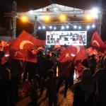 ADIYAMAN (PHA) - Fatma Didar YILDIRIM – Adıyaman Belediyesi tarafından 30 Ağustos Zafer Bayramı kutlamaları kapsamında düzenlenen Zafer Konseri, büyük bir coşkuya sahne oldu.