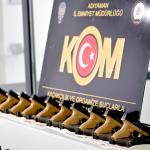 ADIYAMAN (PERRE) - Şeriban ÖZÇAKMAK - Adıyaman'da KOM ve İstihbarat Şube ekiplerinin ortak operasyonunda, kurusıkı tabancaları ateşli silaha dönüştürmeye uygun şekilde tasarlanmış 1.