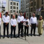 ADIYAMAN (PHA) - Şeriban ÖZÇAKMAK – Çevre, Şehircilik ve İklim Değişikliği Bakanı Murat Kurum, Adıyaman Kent Meydanı’nda depremzede esnaf için hazırlanan iki iş yerinin açılışını gerçekleştirdi.