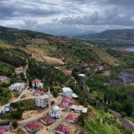 ADIYAMAN (PERRE) - Adıyaman İl Özel İdaresi tarafından yürütülen çalışmalar kapsamında Bağlarbaşı Köyü'nde sıcak asfalt çalışmaları tamamlanarak vatandaşların hizmetine sunuldu.