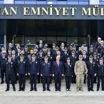 ADIYAMAN (PERRE) - Şeriban ÖZÇAKMAK - Adıyaman Valisi Abdullah Küçük, göreve başlamasının ardından sürdürdüğü kurum ziyaretleri kapsamında Adıyaman İl Emniyet Müdürlüğü'nü ziyaret ederek kentte yürütülen güvenlik çalışma...
