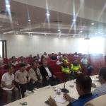ADIYAMAN (PHA) - Adıyaman Ticaret ve Sanayi Odası (ATSO) Toplantı Salonu’nda öğrenci servis şoförleri ve ilgili kurum temsilcilerine yönelik “Güvenli Servis Taşımacılığı Eğitimi” düzenlendi.