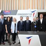 ANTALYA (PERRE) - Sibel TURAN-Çalışma ve Sosyal Güvenlik Bakan Yardımcısı Ahmet Aydın "Gençliğin Üretim Çağı" temasıyla düzenlenen Bölgesel Kariyer Fuarı'nda gençlerle bir araya geldi.