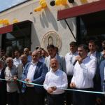 ADIYAMAN (PHA) - Şeriban ÖZÇAKMAK – Çevre, Şehircilik ve İklim Değişikliği Bakanı Murat Kurum, Adıyaman Kent Meydanı’nda depremzede esnaf için hazırlanan iki iş yerinin açılışını gerçekleştirdi.