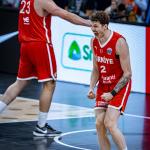 İSTANBUL (PHA) - Murat KAYIŞ – A Milli Basketbol Takımı, Avrupa Şampiyonası'nda finale yükselerek büyük bir başarıya imza attı.