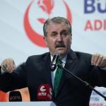 ADIYAMAN (PERRE) - (Sibel TURAN-Şeriban ÖZÇAKMAK) - Büyük Birlik Partisi Genel Başkanı Mustafa Destici, partisinin Adıyaman Olağan İl Kongresi'nde yaptığı konuşmada, şarkıcı Gülben Ergen'in Adıyaman'da katıldığı bir anao...