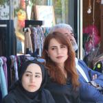 ADIYAMAN (PERRE) - Şeriban ÖZÇAKMAK-Berfin GÜRBÜZ - Adıyaman Kent Kadınları Platformu öncülüğünde "Sanat Sokağı"nda bir araya gelen kadınlar, üretimlerini satışa sunabilecekleri kalıcı bir çarşı için destek çağrısında bu...