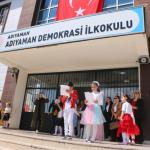 ADIYAMAN (PERRE) - Sibel TURAN- Adıyaman genelinde 23 Nisan Ulusal Egemenlik ve Çocuk Bayramı büyük bir coşkuyla kutlandı.