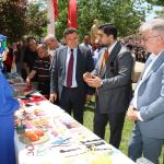 ADIYAMAN (PERRE) - Şeriban ÖZÇAKMAK - Kahta'da Engelliler Haftası kapsamında Kahta Kaymakamlığı bahçesinde düzenlenen sergide, özel eğitim öğrencilerinin hazırladığı resim ve el emeği çalışmalar beğeniye sunuldu.
