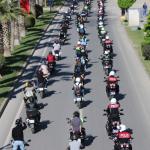 ADIYAMAN (PERRE) - Şeriban ÖZÇAKMAK-Berfin GÜRBÜZ - Adıyaman MotoFest 2026 kapsamında düzenlenen motosiklet korteji, kentte renkli görüntüler oluşturdu.