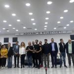 ADIYAMAN (PERRE) - (Sibel TURAN) - Adıyaman Belediyesi Abdülhamit Han Kültür Merkezi'nde düzenlenen 'Şiir ve Türkü Gecesi' programında Adıyamanlılar şiir ve müzik dolu bir akşam yaşadı.